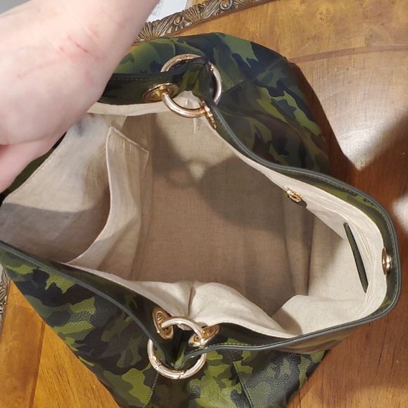 NWOT Mark & Graham Camo Build A Bag - Picture 9 of 12
